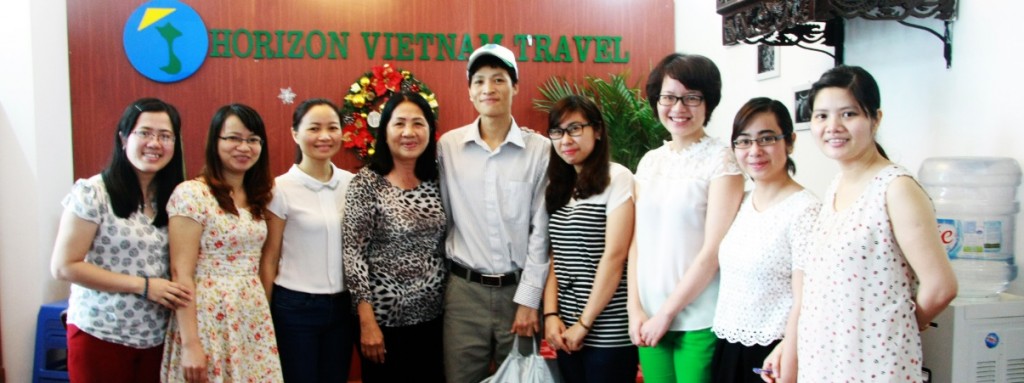 Photo-d-equipe-d-HORIZON-VIETNAM-VOYAGE