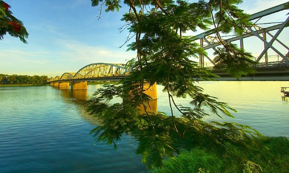 la-riviere-des-parfums-hue